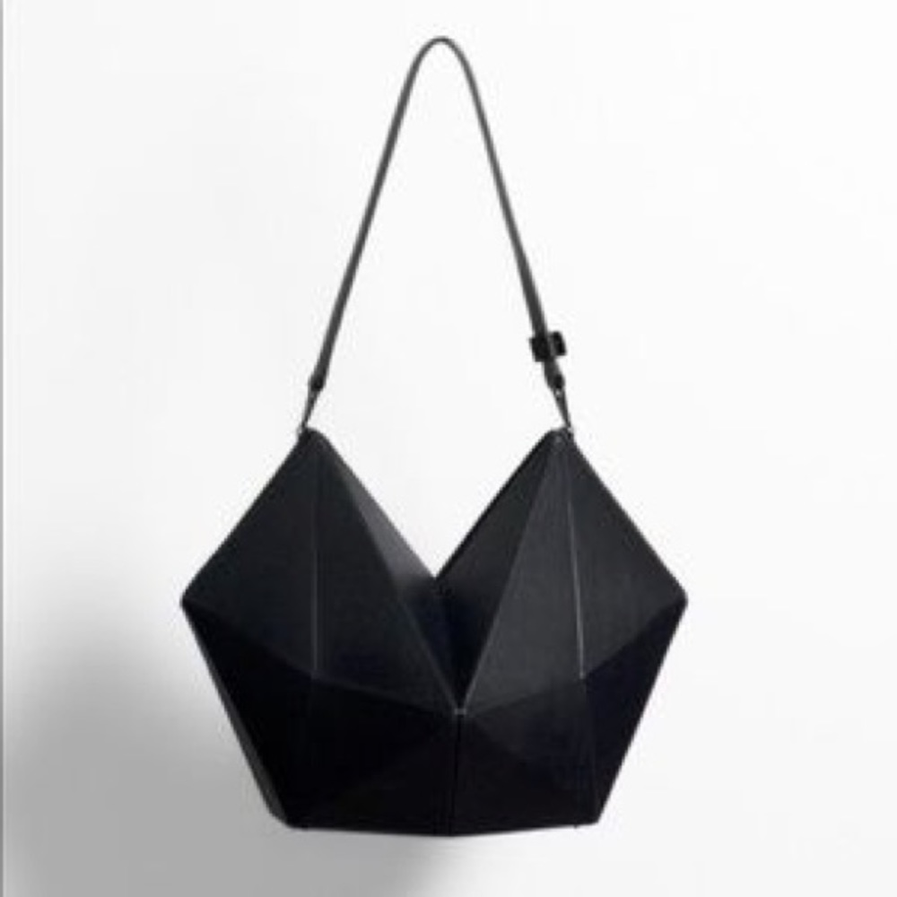 Finell RAE Shoulder Bag